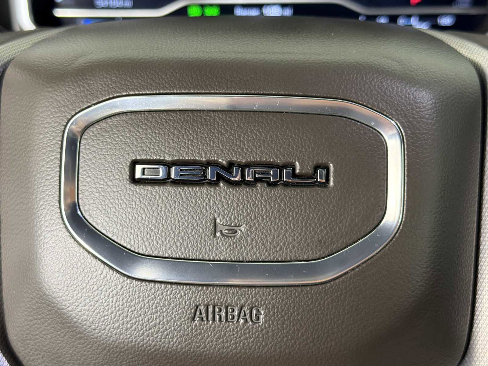Used 2022 GMC Sierra 1500 Denali AWD/4WD image 23