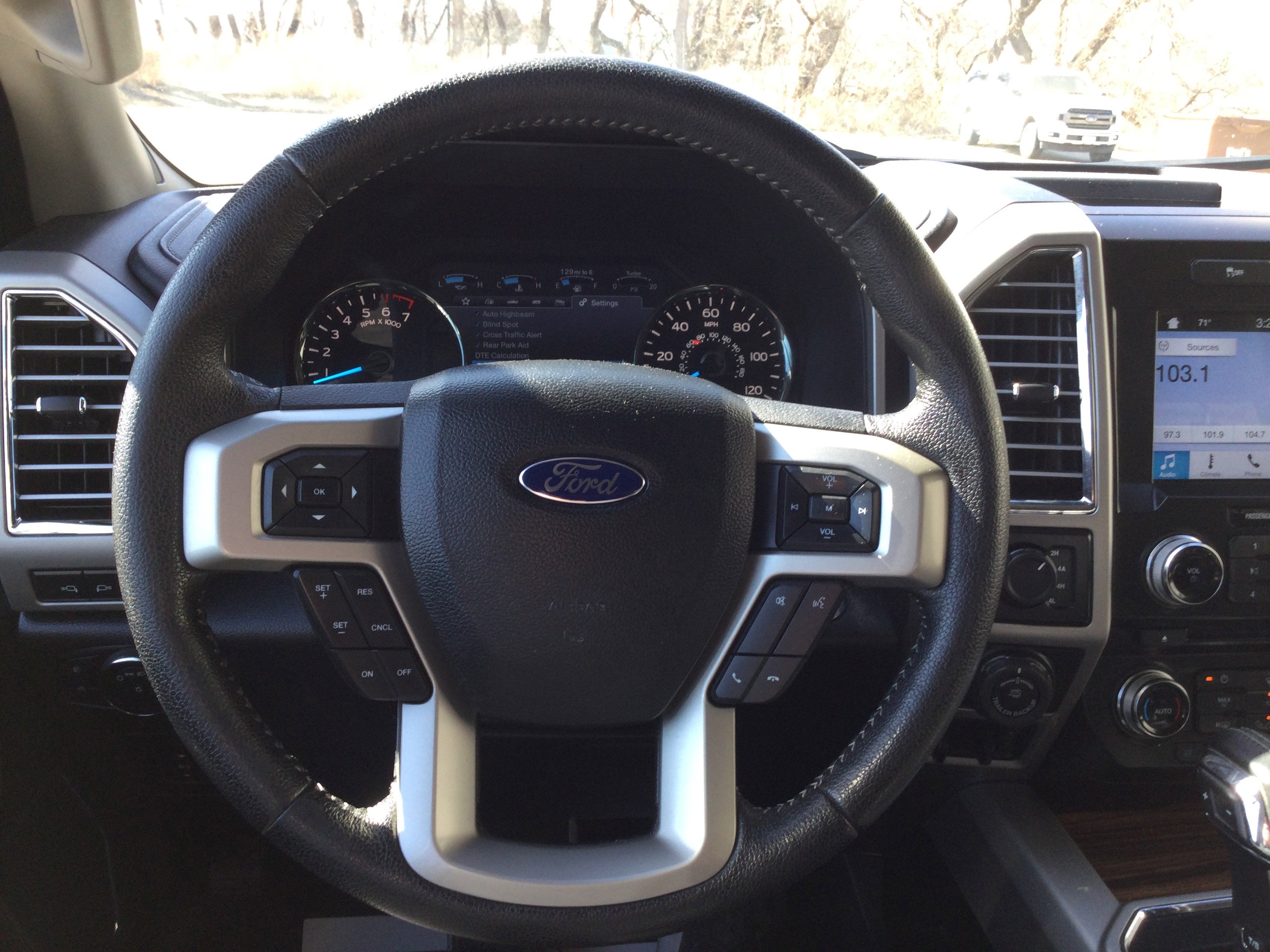 Used 2016 Ford F150 Lariat w/ Equipment Group 502A Luxury image 13