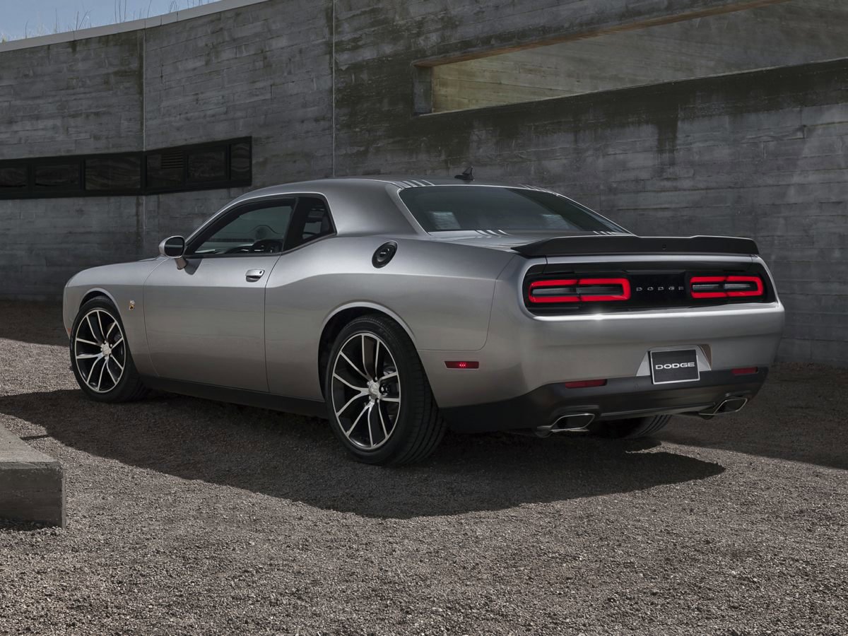Used 2016 Dodge Challenger R/T Scat Pack image 1