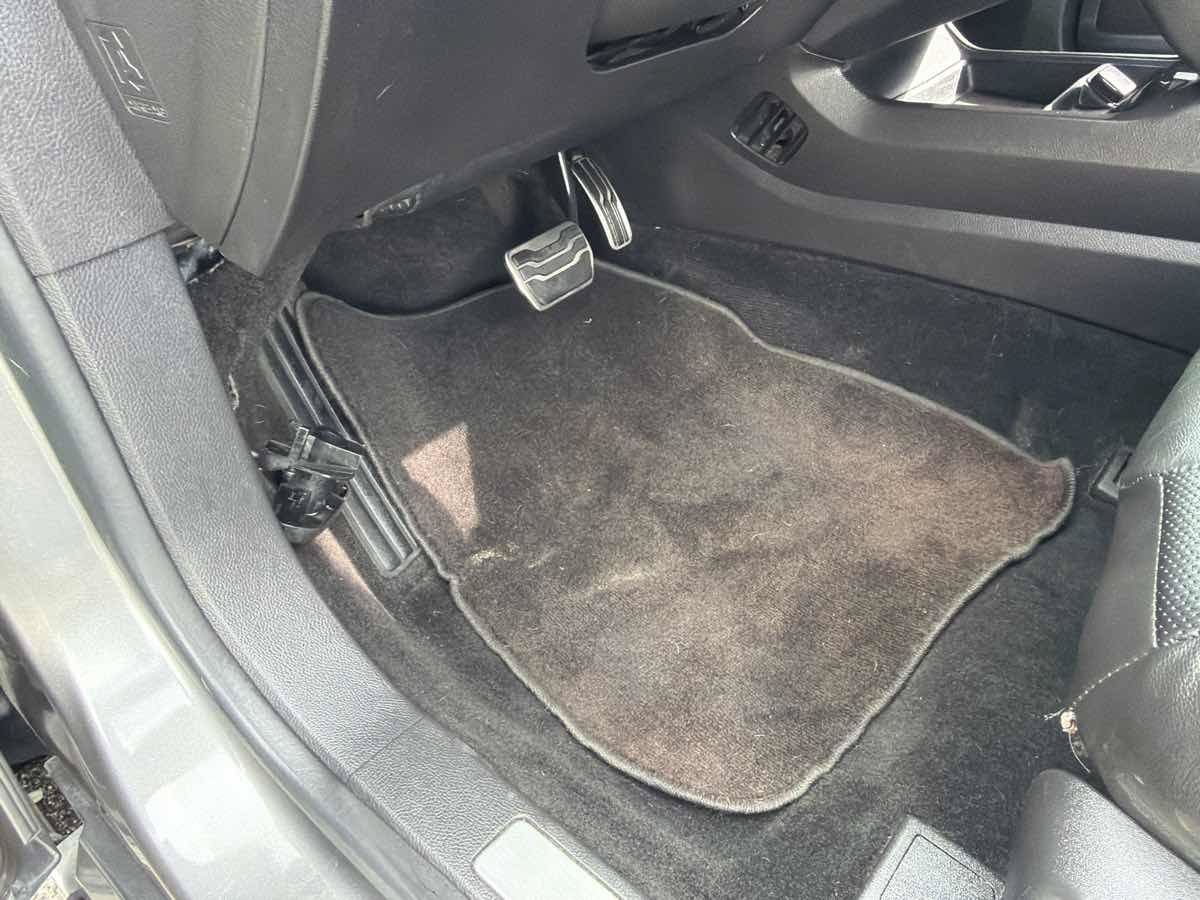 Used 2013 Ford Fusion Titanium FWD image 7