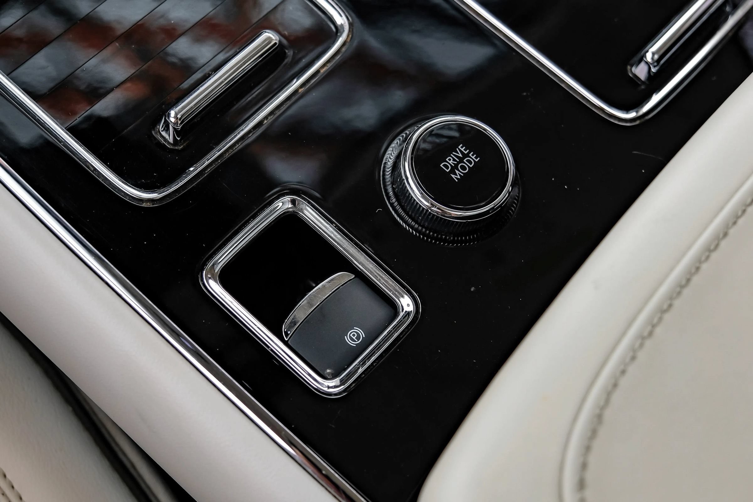 Used 2020 Lincoln Aviator Black Label w/ Dynamic Handling Package AWD/4WD image 25