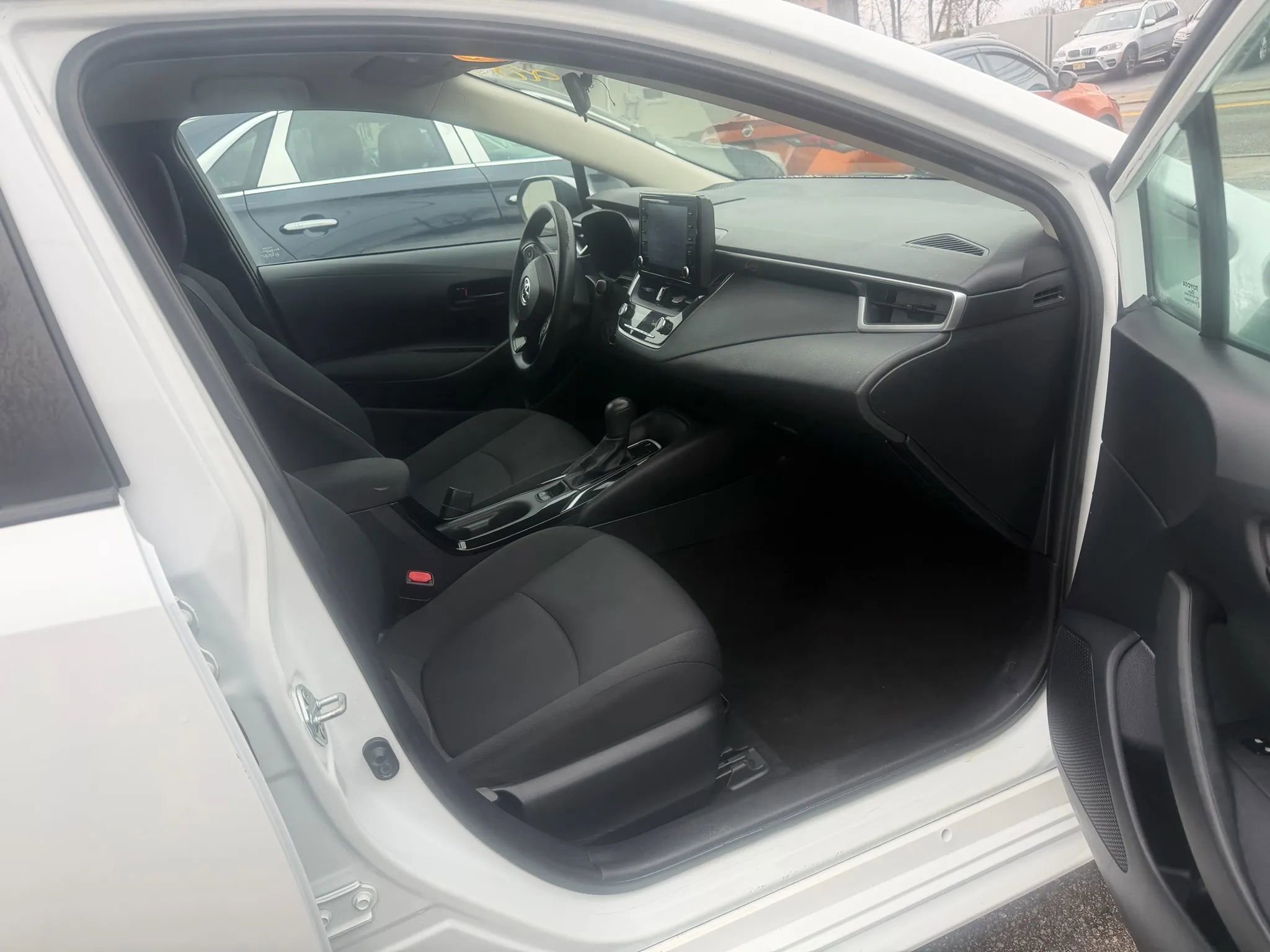 Used 2022 Toyota Corolla LE image 26