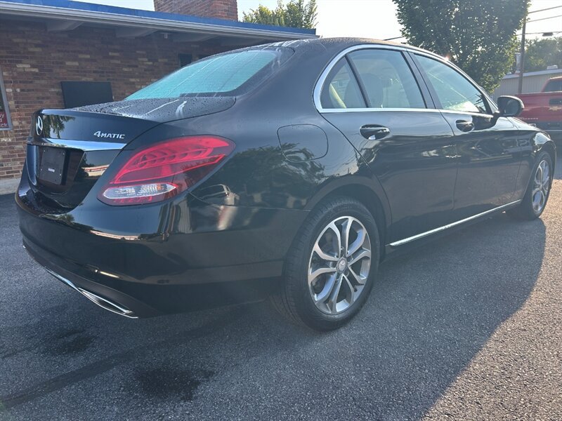 Used 2015 Mercedes-Benz C 300 4MATIC Sedan image 3
