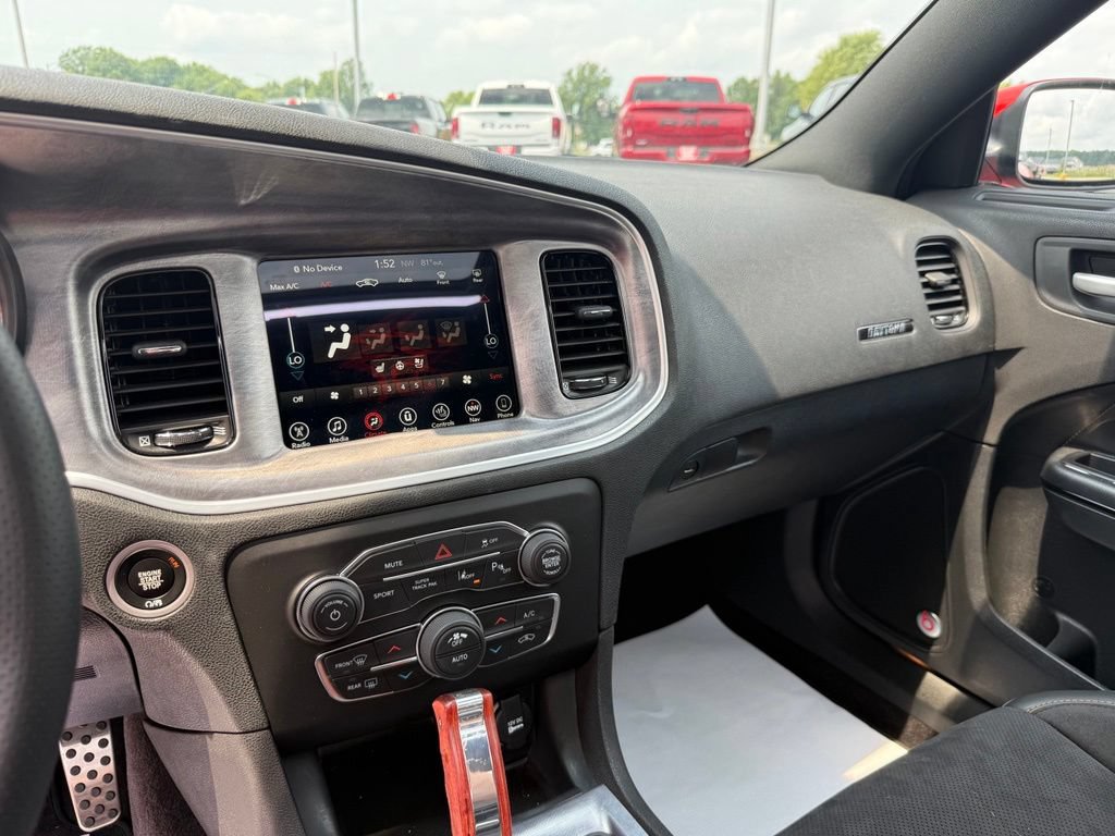 Used 2017 Dodge Charger R/T RWD image 17
