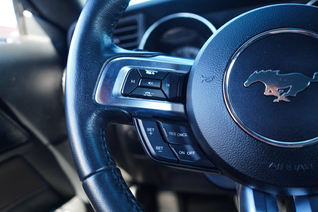 Used 2020 Ford Mustang Coupe RWD image 32