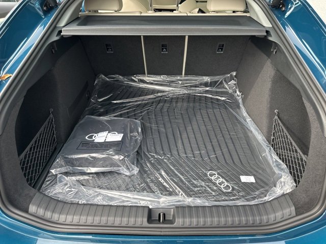 New 2025 Audi A6 e-tron Premium Plus image 12