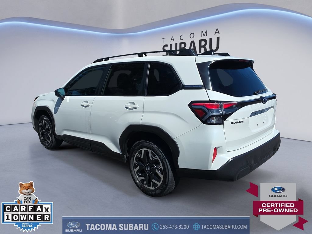 Used 2025 Subaru Forester Premium AWD/4WD image 3