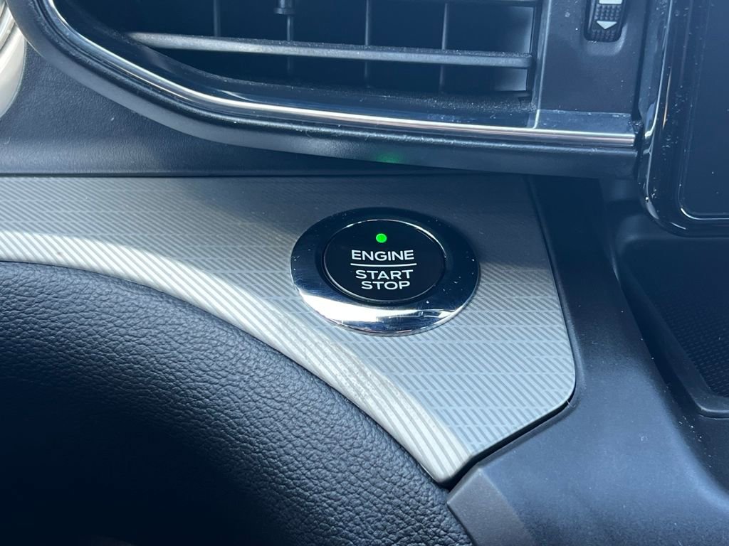 Used 2020 Ford Explorer XLT w/ Equipment Group 202A image 31