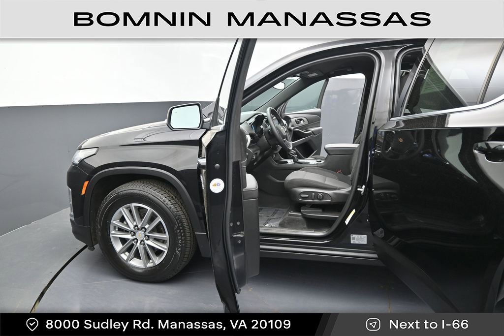 Used 2023 Chevrolet Traverse LT AWD/4WD image 20