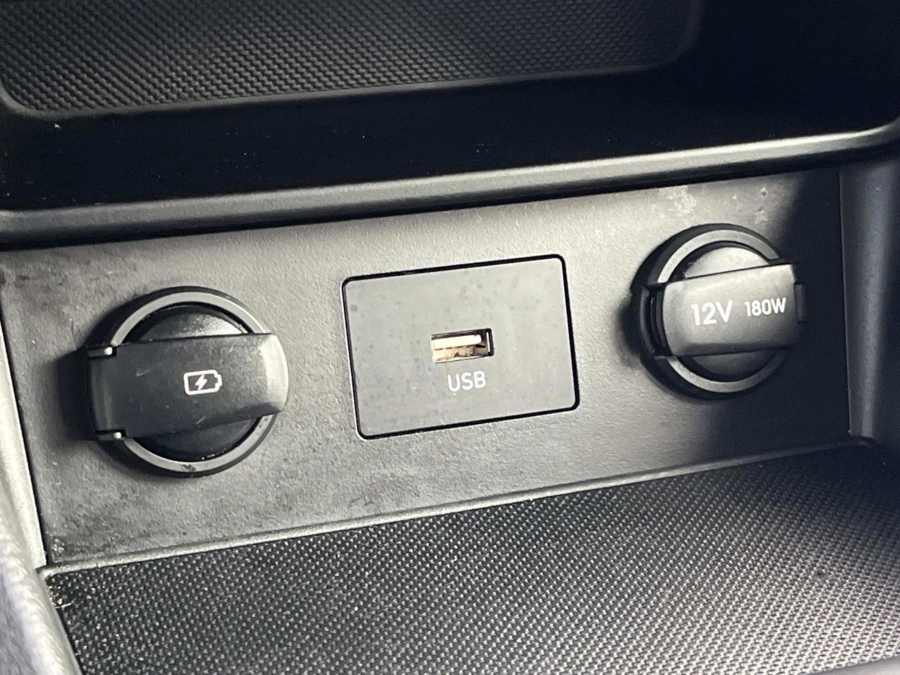 Used 2023 Hyundai Kona SEL image 33