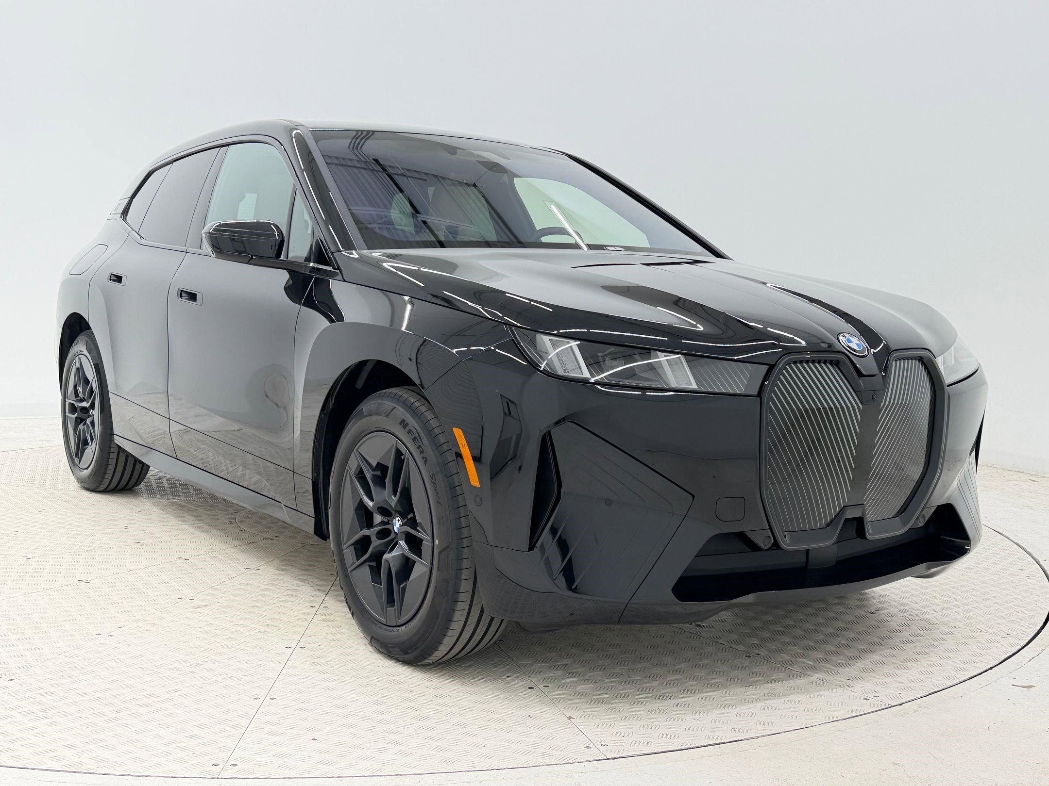 New 2026 BMW iX xDrive45 image 7