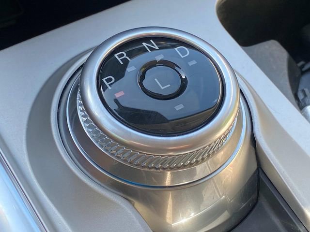Used 2023 Ford Explorer Platinum w/ Technology Package AWD/4WD image 30