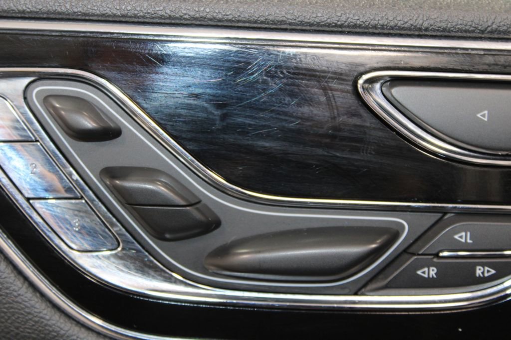 Used 2023 Lincoln Navigator Reserve AWD/4WD image 22