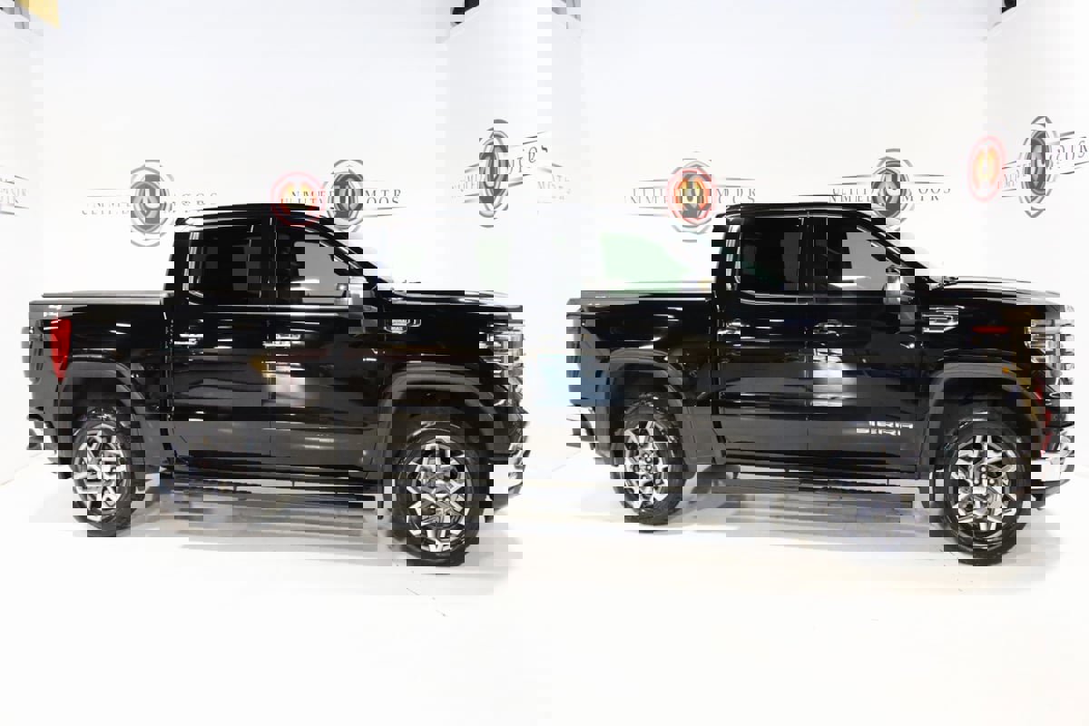 Used 2023 GMC Sierra 1500 SLT w/ SLT Convenience Package image 38