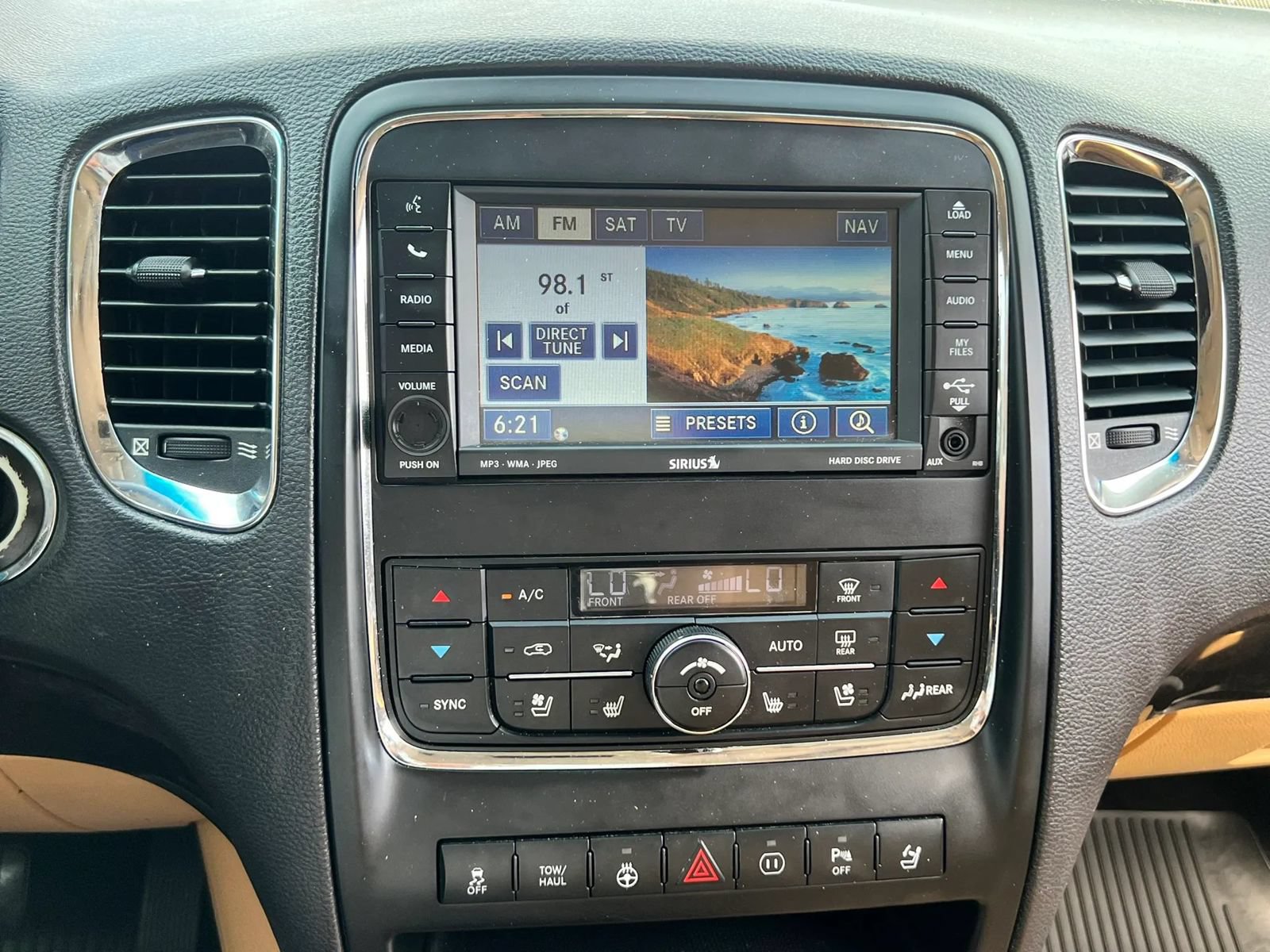 Used 2011 Dodge Durango Citadel w/ Trailer Tow Group IV AWD/4WD image 11