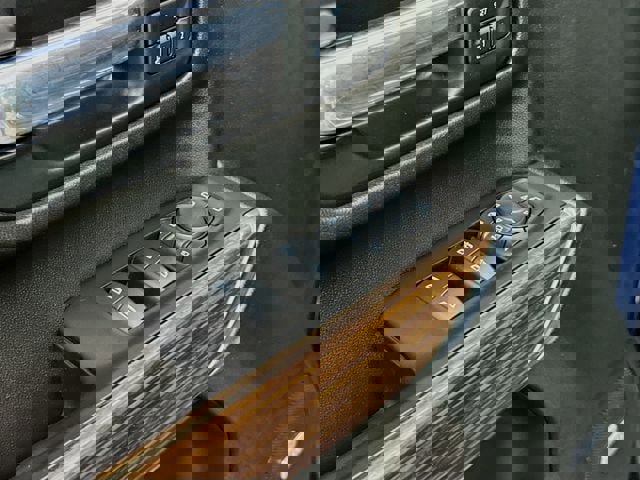 Used 2021 Chevrolet Silverado 3500 High Country w/ Z71 Off-Road Package image 20