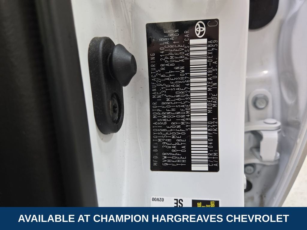 Used 2025 Toyota Corolla LE image 42