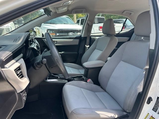 Used 2016 Toyota Corolla LE FWD image 13
