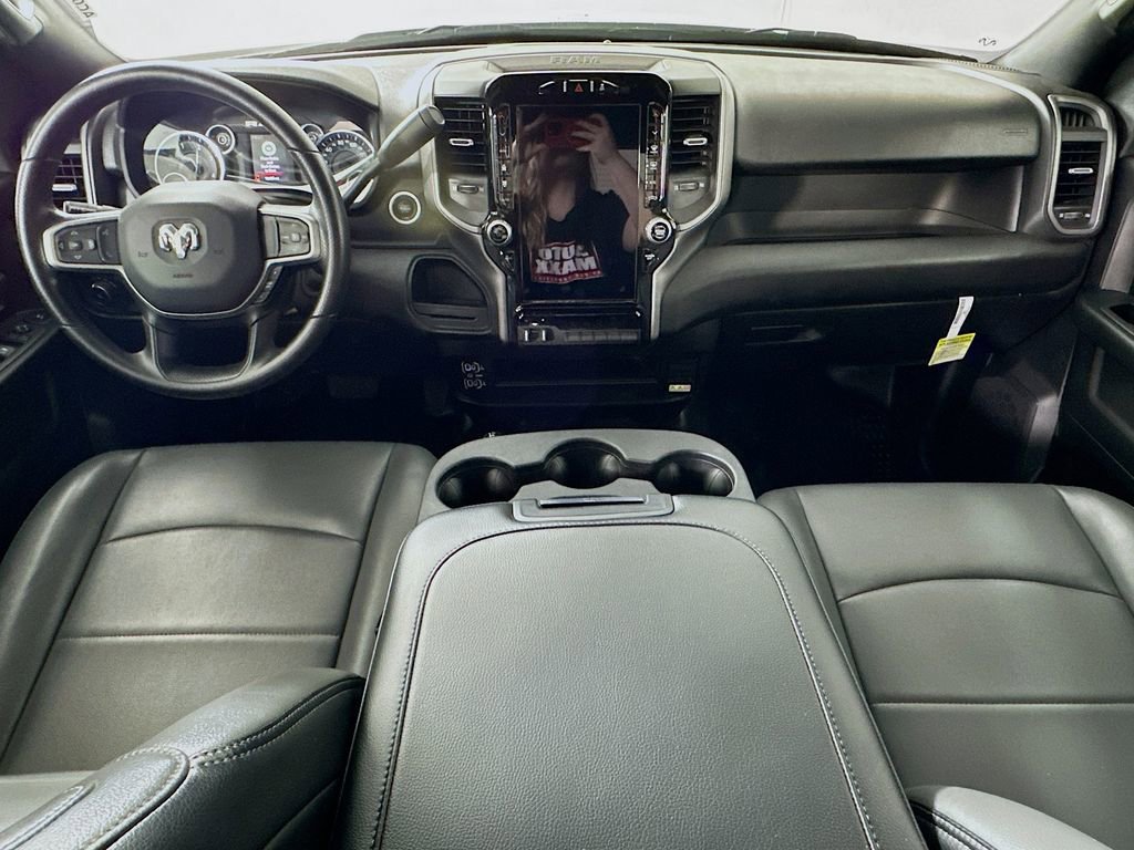 Used 2024 RAM 3500 Tradesman w/ Chrome Appearance Group image 16