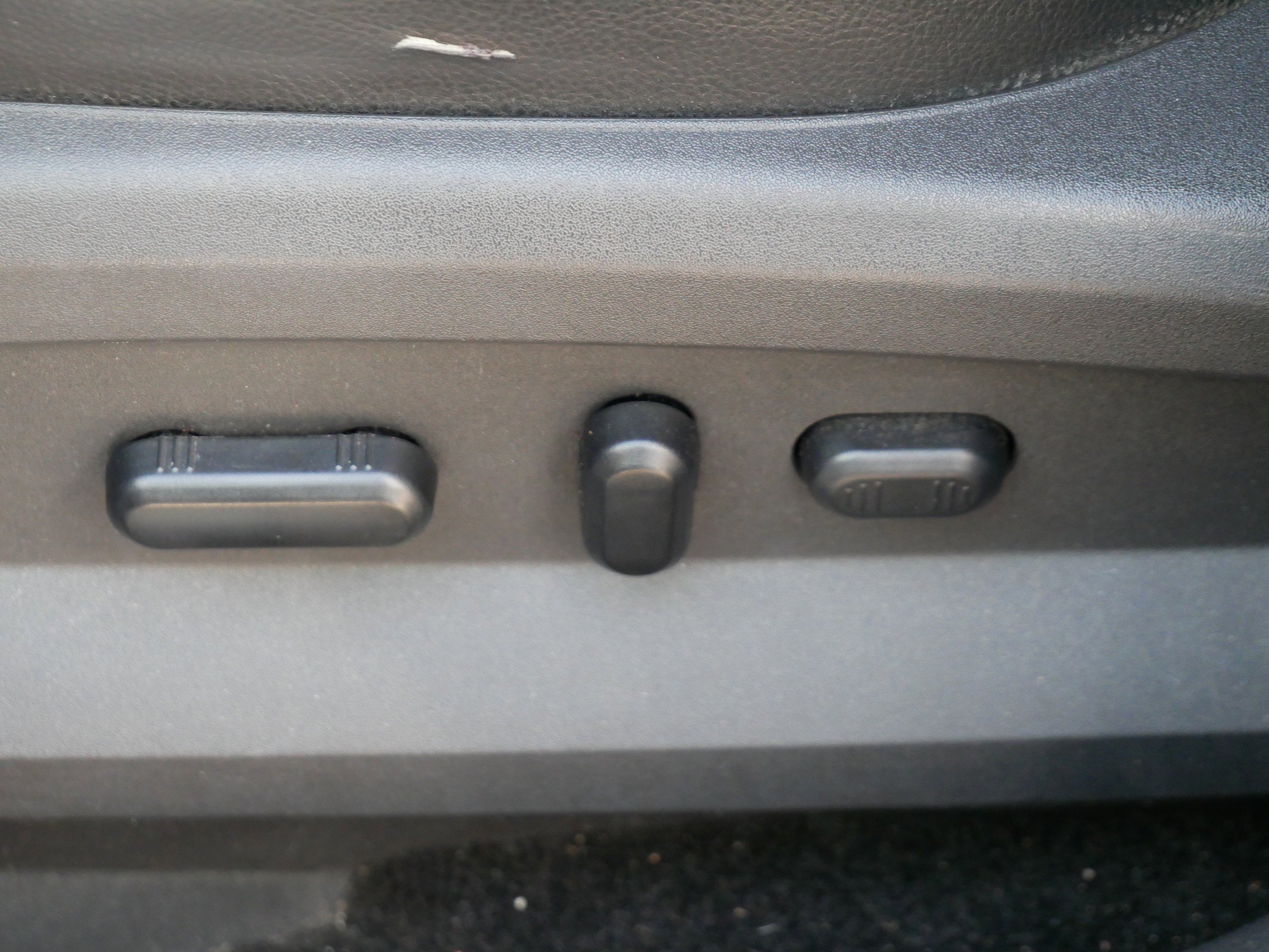 Used 2013 Ford Edge SEL image 12