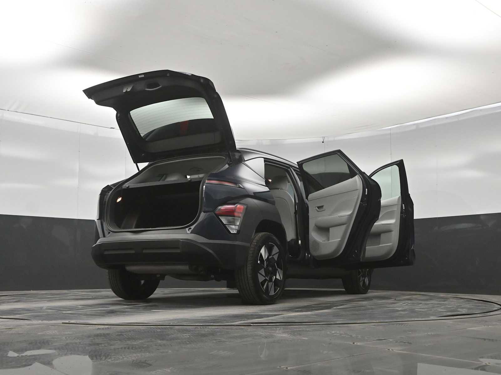 Used 2024 Hyundai Kona SEL AWD/4WD image 49
