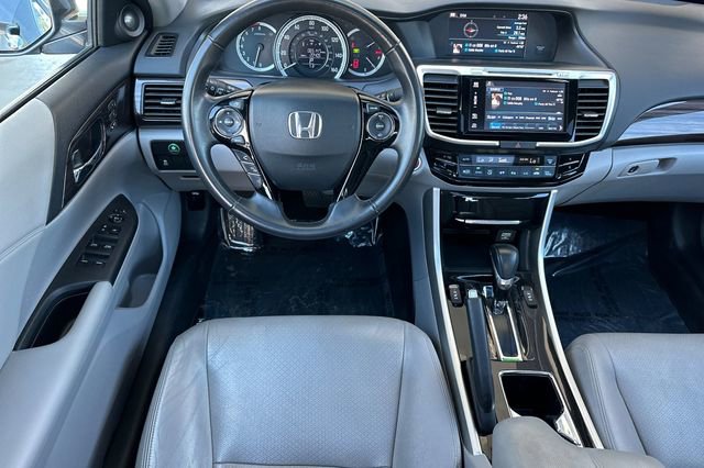Used 2017 Honda Accord EX-L image 16