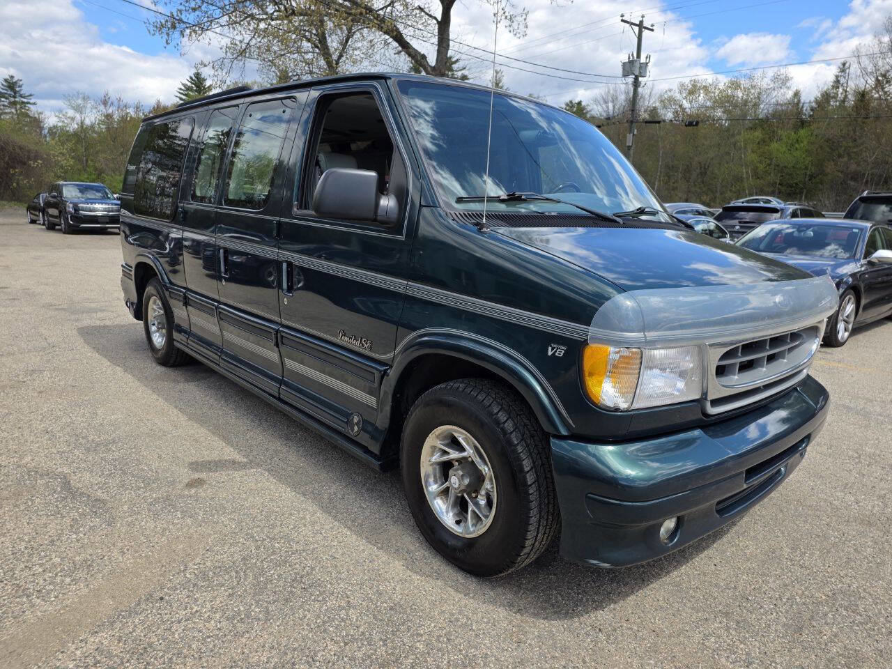 Used 1999 Ford E-150 and Econoline 150 RWD image 7