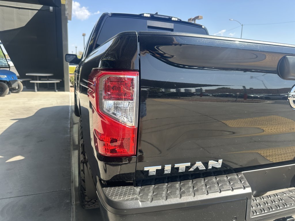 Used 2022 Nissan Titan S w/ S Utility Package RWD image 12