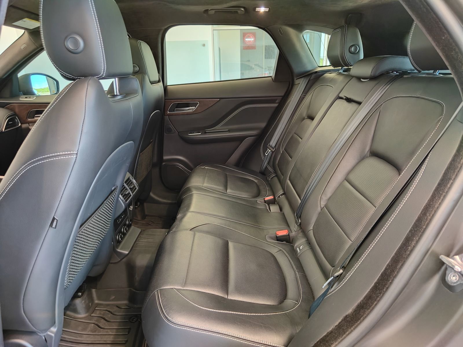 Used 2020 Jaguar F-PACE S AWD/4WD image 11