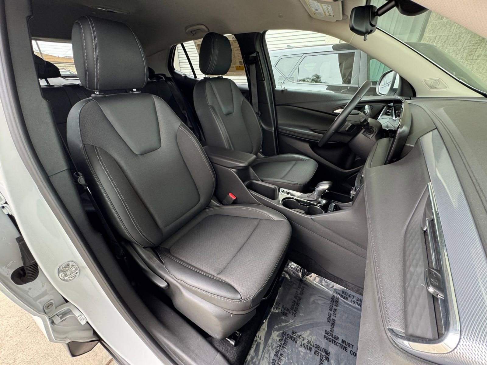 Used 2025 Buick Encore GX Preferred FWD image 36