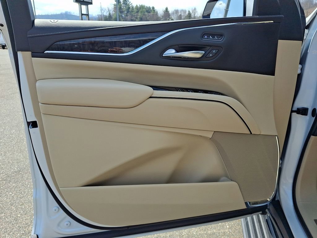 Used 2024 Cadillac Escalade ESV Premium Luxury w/ Performance Package image 12