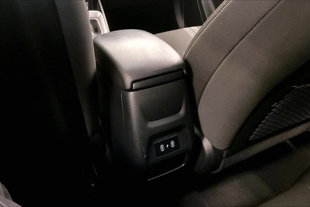 Used 2025 Hyundai Venue SEL FWD image 25