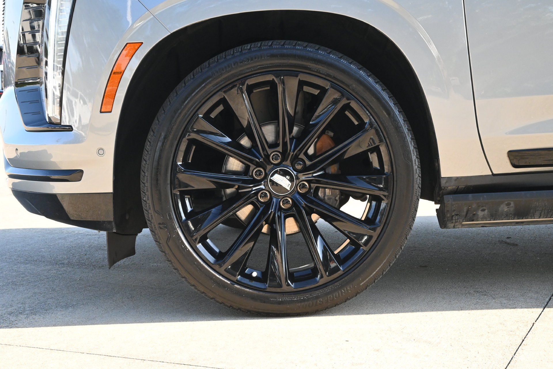 Certified 2025 Cadillac Escalade Sport Platinum w/ LPO, ONYX Package AWD/4WD image 27