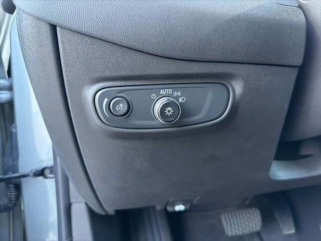 Used 2023 Chevrolet Equinox LT image 14