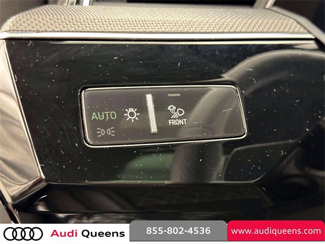 Used 2023 Audi e-tron S Prestige w/ Prestige Package image 22