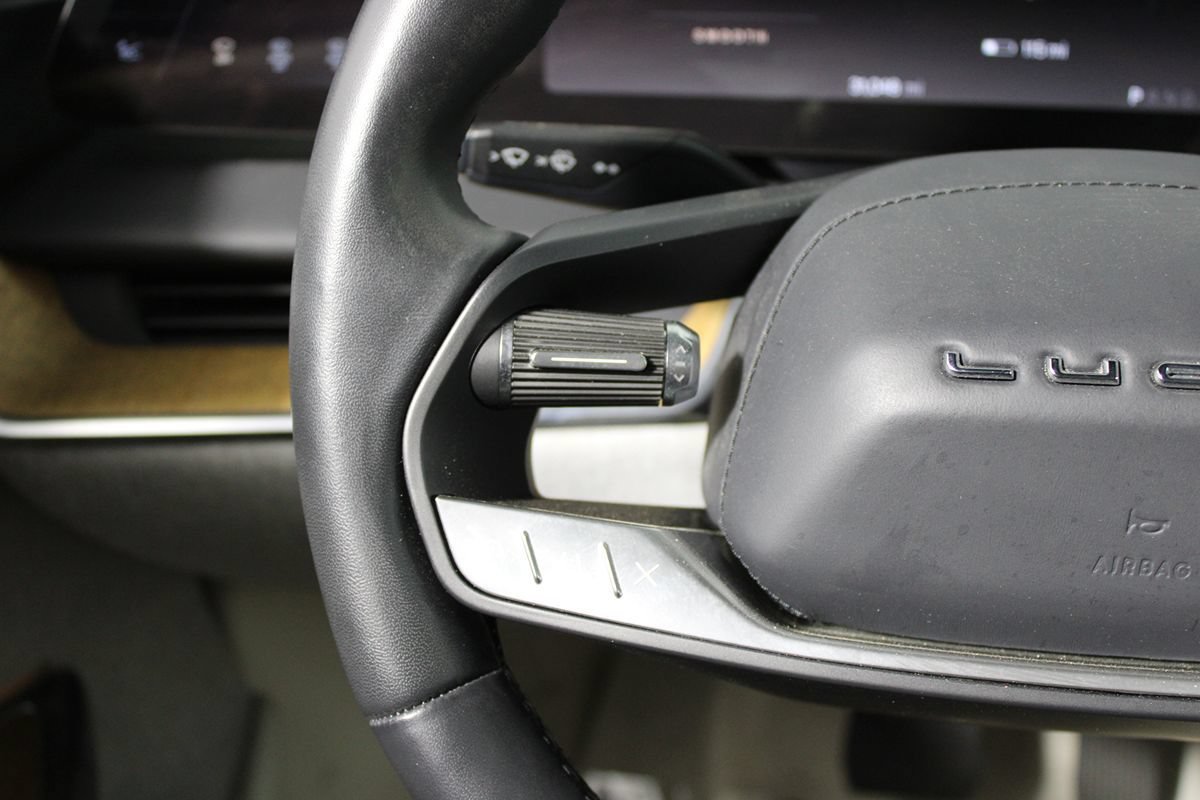 Used 2023 Lucid Air Touring AWD/4WD image 12