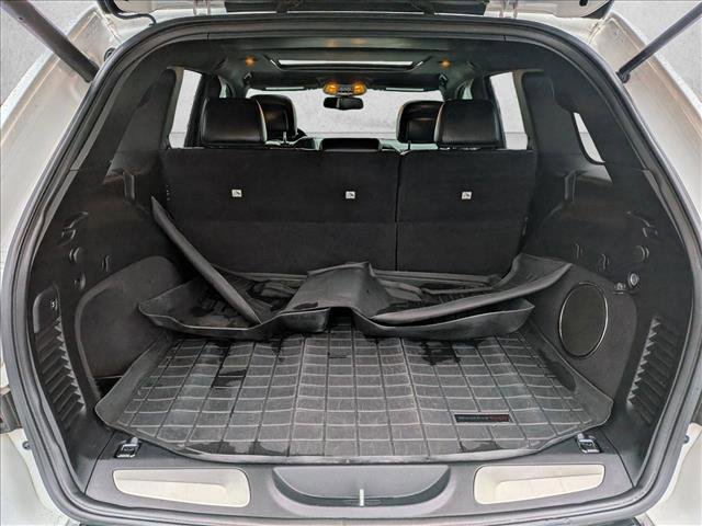Used 2016 Jeep Grand Cherokee Overland image 6