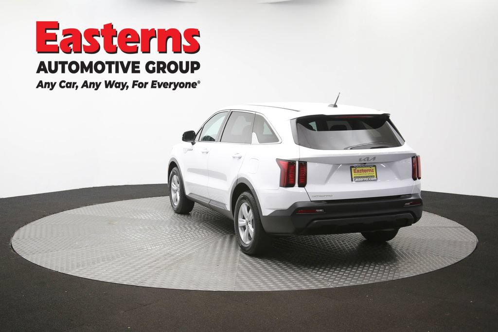 Used 2023 Kia Sorento LX FWD image 64