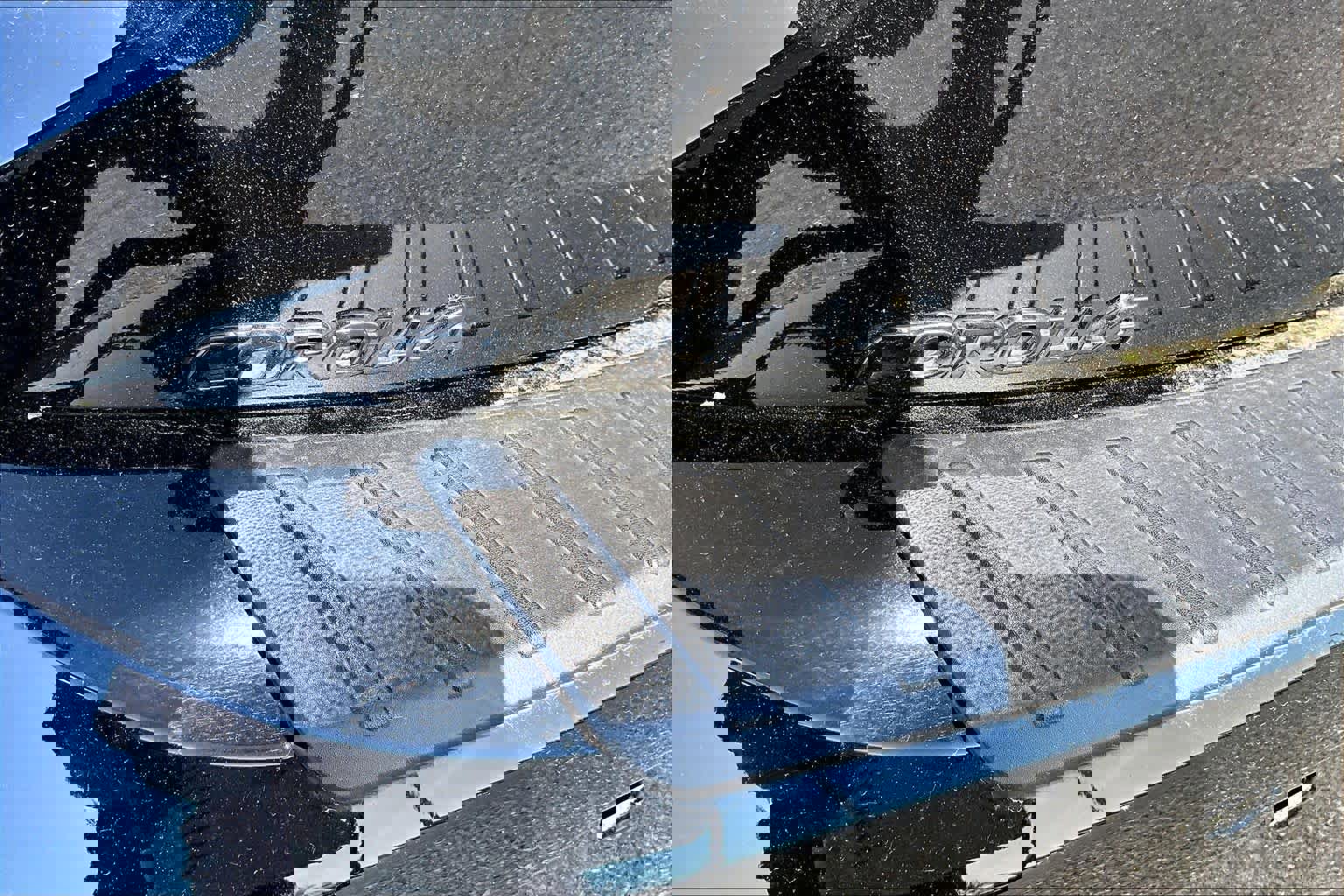 Used 2024 Toyota Corolla SE w/ SE Package FWD image 30