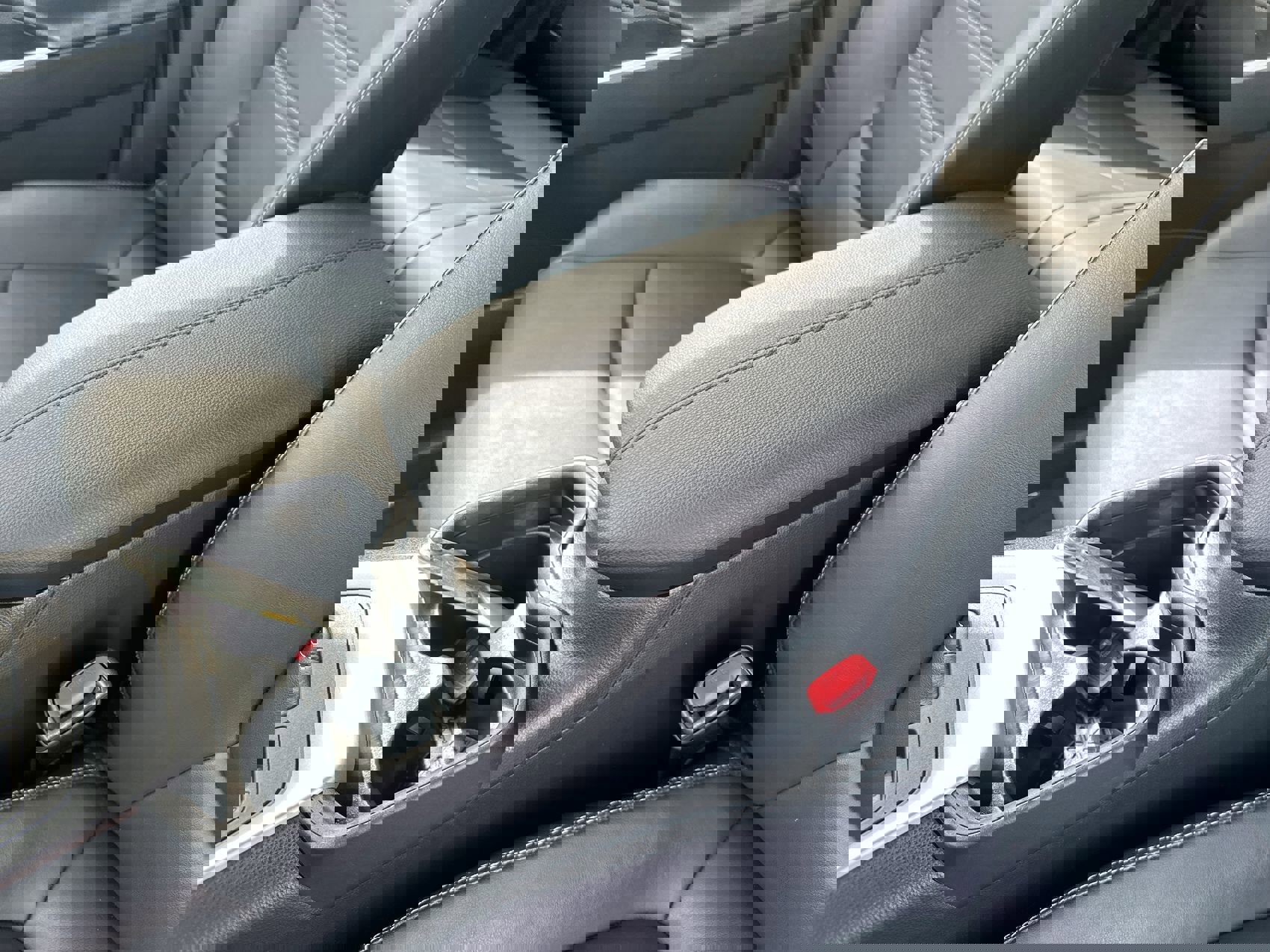 Used 2021 Toyota RAV4 XLE Premium image 20