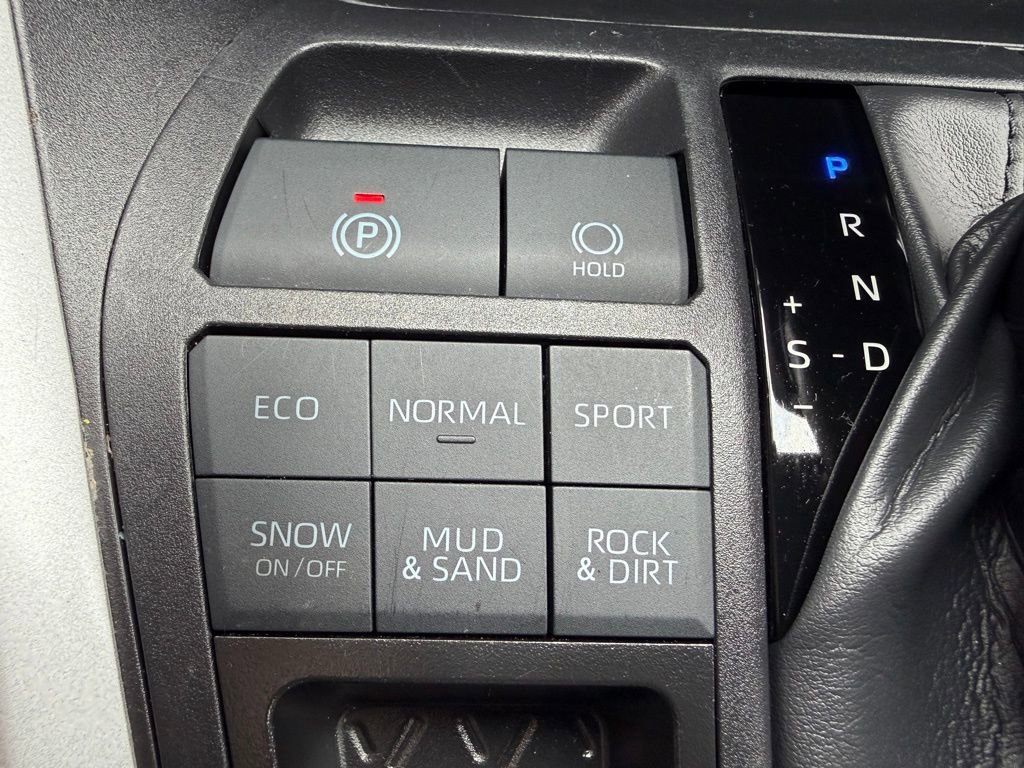 Certified 2025 Toyota RAV4 XLE image 24