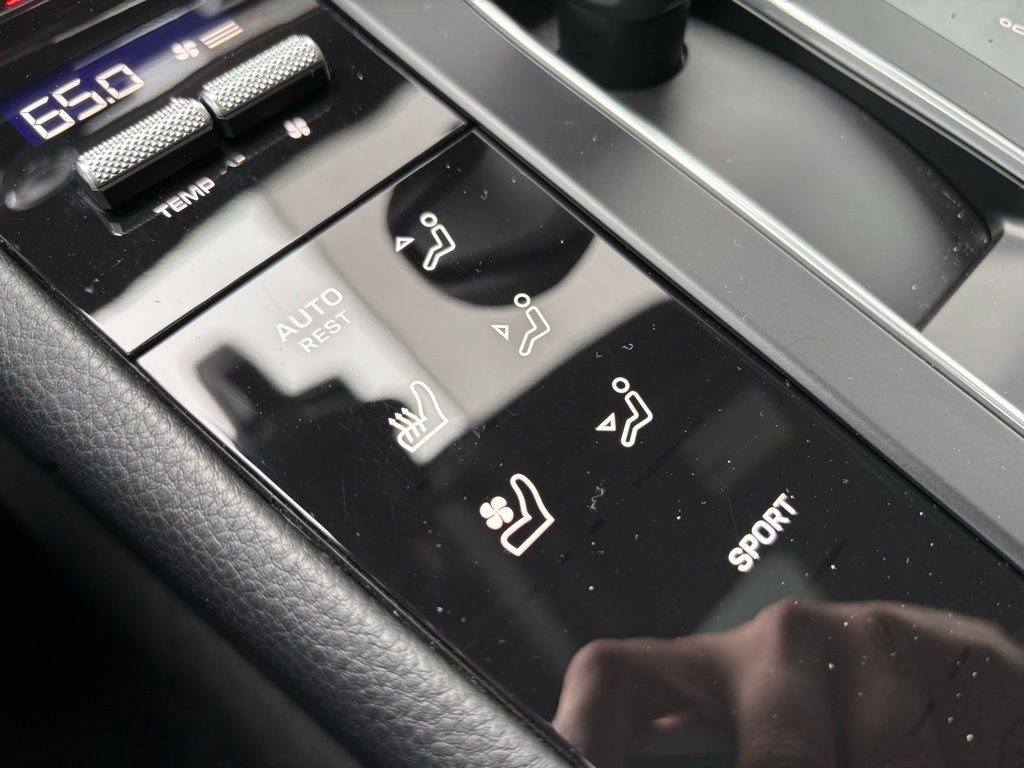 Certified 2026 Porsche Macan image 16