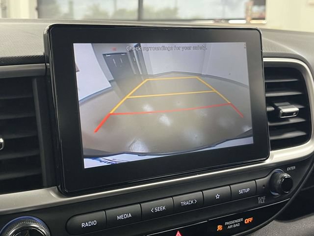 Used 2021 Hyundai Venue SEL FWD image 32