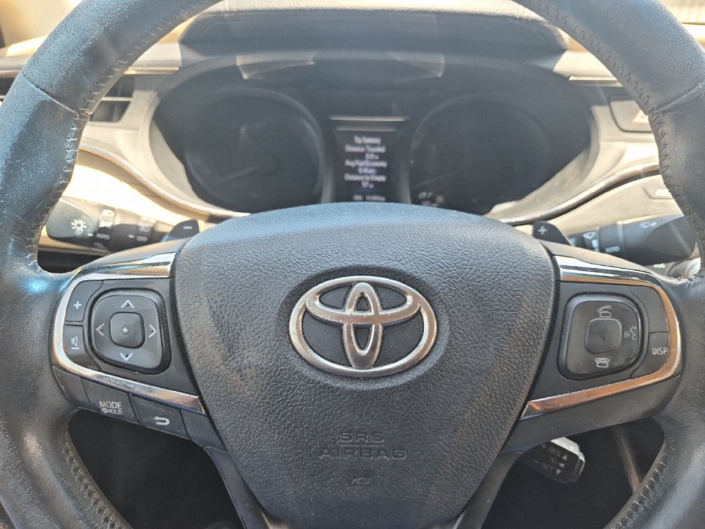 Used 2015 Toyota Avalon Limited FWD image 23