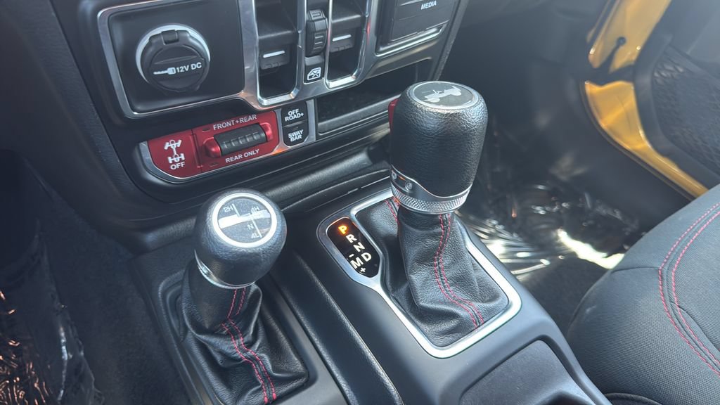 Used 2021 Jeep Wrangler Unlimited Rubicon AWD/4WD image 22
