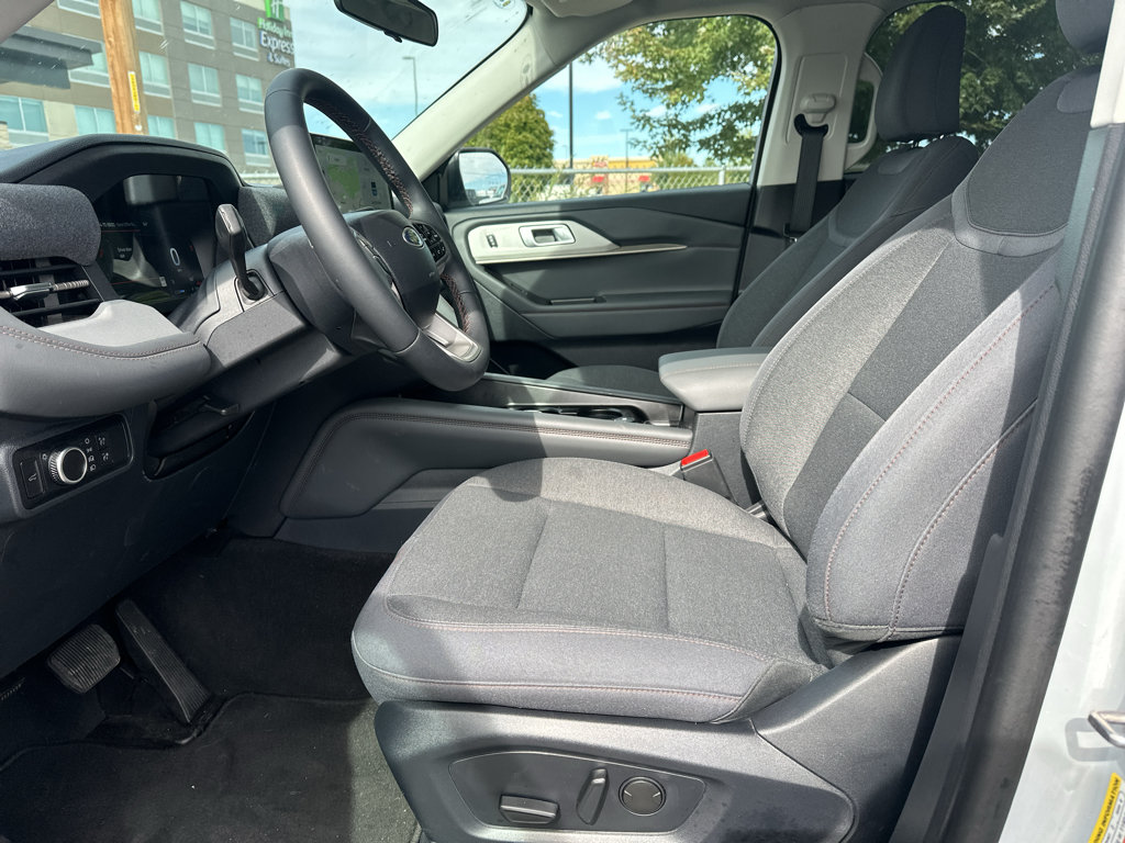 Certified 2026 Ford Explorer Active AWD/4WD image 10