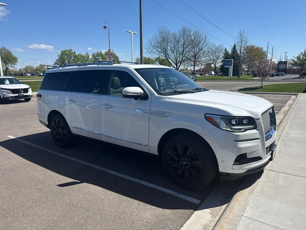 Used 2023 Lincoln Navigator L Reserve AWD/4WD video 2