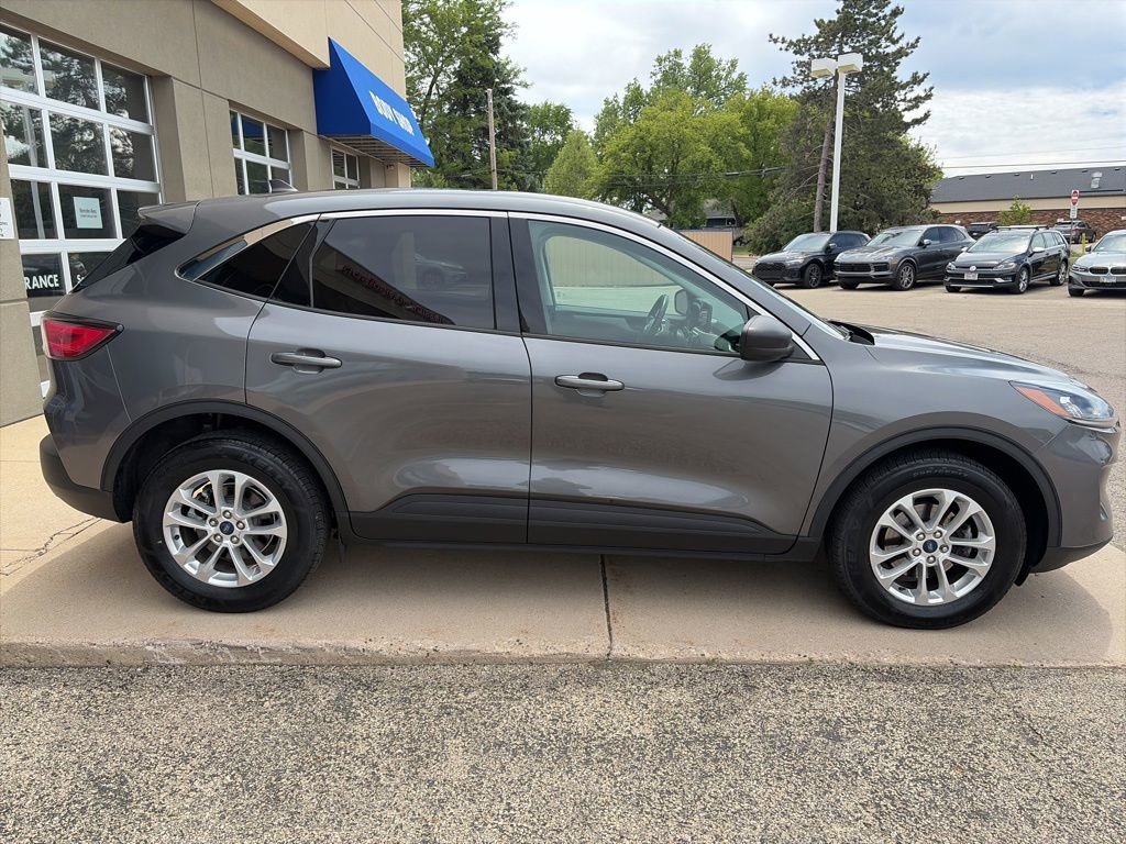 Used 2022 Ford Escape SE w/ Convenience Package AWD/4WD image 9
