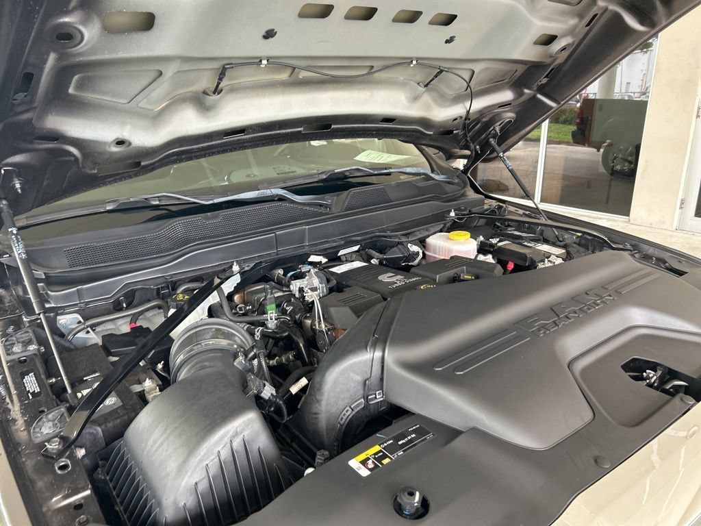 Used 2023 RAM 2500 Limited AWD/4WD image 13