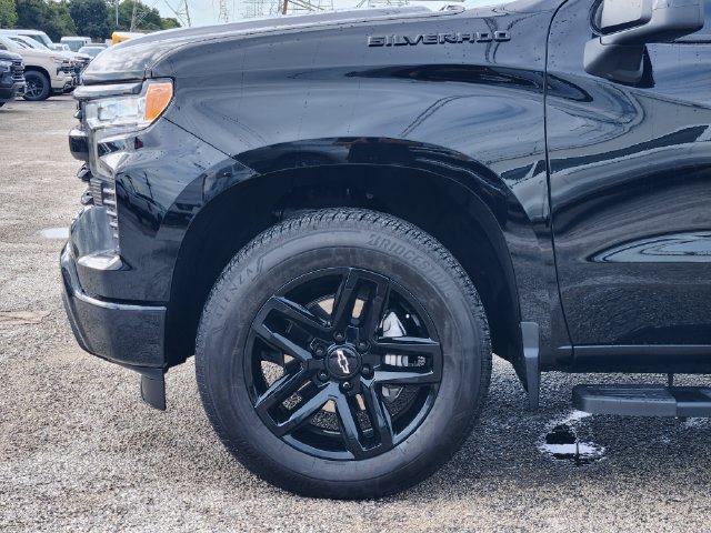 Used 2025 Chevrolet Silverado 1500 LT RWD image 8